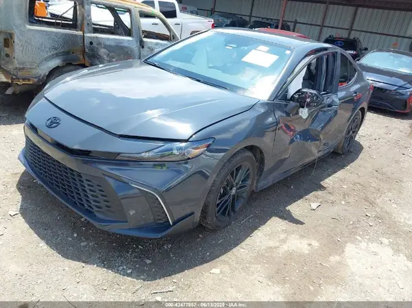 4T1DAACK2SU118351 2025 TOYOTA CAMRY - Image 2
