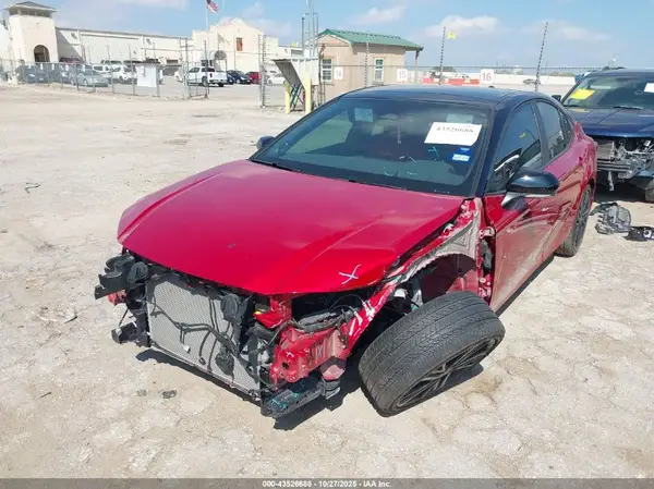 4T1DAACK2SU129317 2025 TOYOTA CAMRY - Image 2