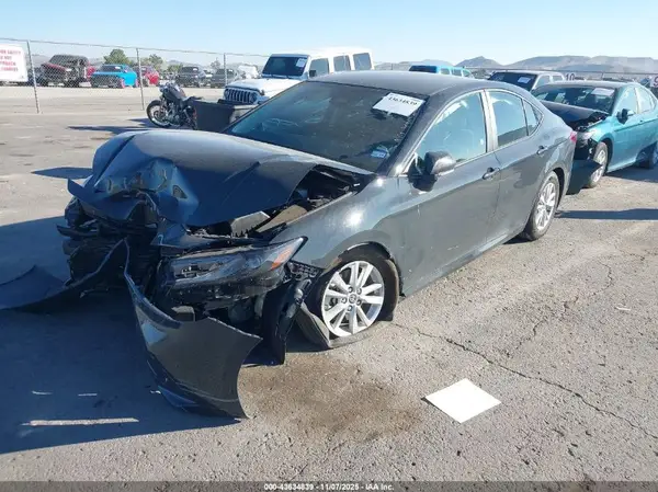 4T1DAACK2SU131018 2025 TOYOTA CAMRY - Image 2