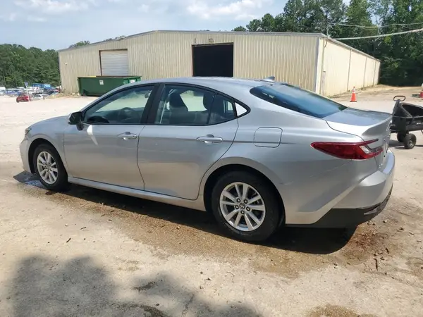 4T1DAACK2SU137918 2025 TOYOTA CAMRY - Image 2
