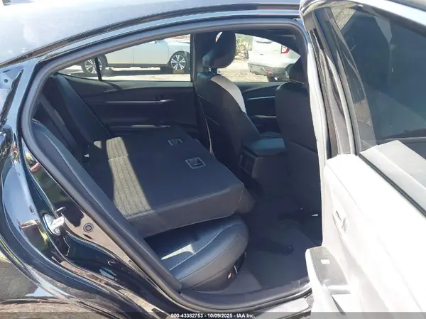 4T1DAACK2SU147025 2025 TOYOTA CAMRY - Image 8