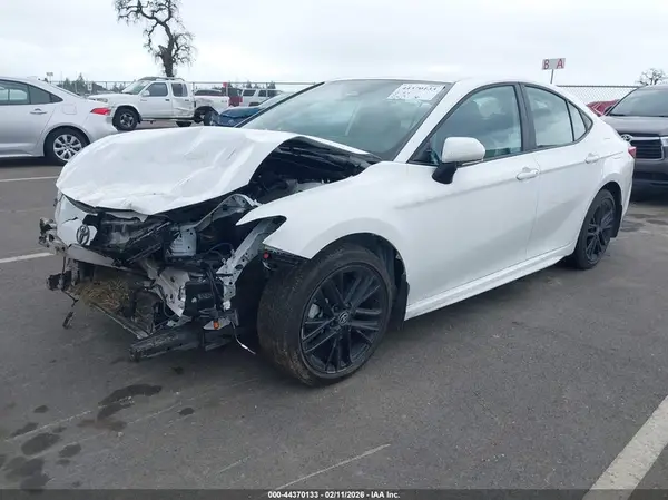 4T1DAACK2SU148515 2025 TOYOTA CAMRY - Image 2