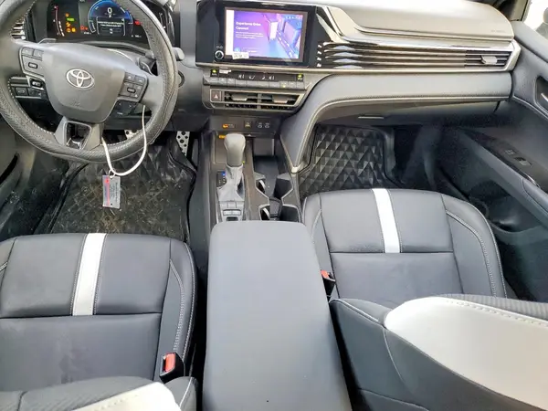 4T1DAACK2SU152418 2025 TOYOTA CAMRY - Image 8