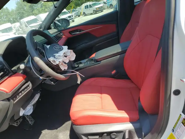 2025 TOYOTA CAMRY auction photo 7