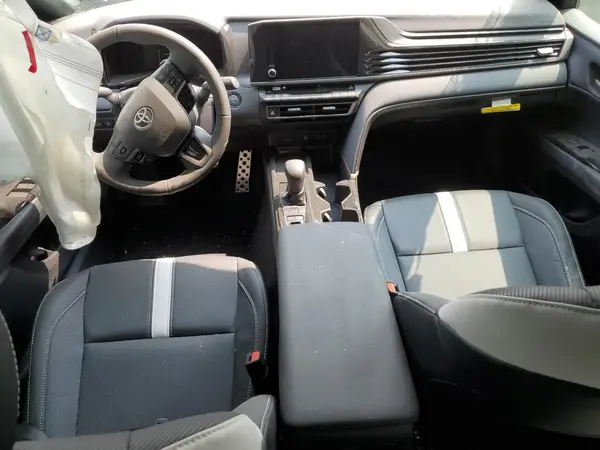 4T1DAACK2SU155724 2025 TOYOTA CAMRY - Image 8