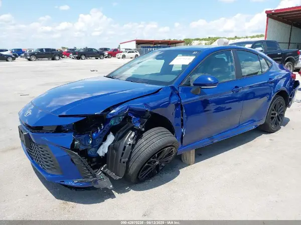 4T1DAACK2SU165184 2025 TOYOTA CAMRY - Image 2