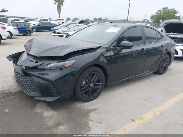 4T1DAACK2SU172748 2025 TOYOTA CAMRY - Image 2
