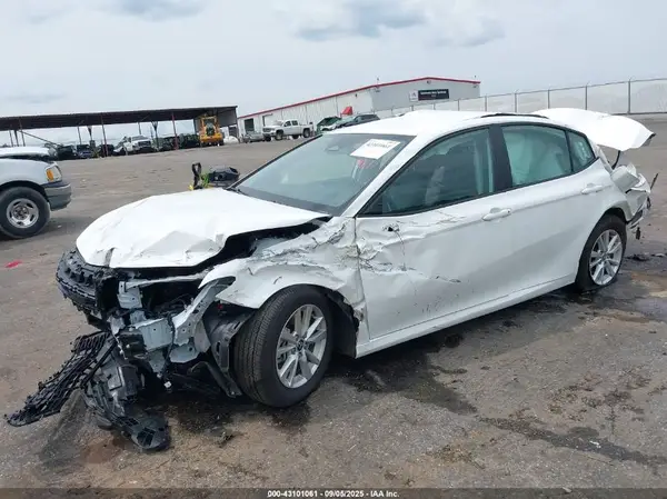 4T1DAACK2SU175231 2025 TOYOTA CAMRY - Image 2