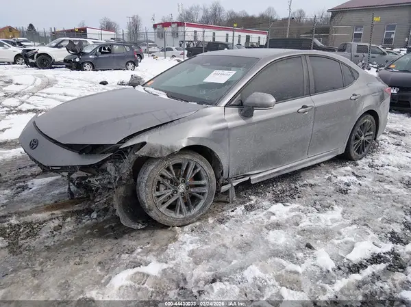 4T1DAACK2SU503215 2025 TOYOTA CAMRY - Image 2