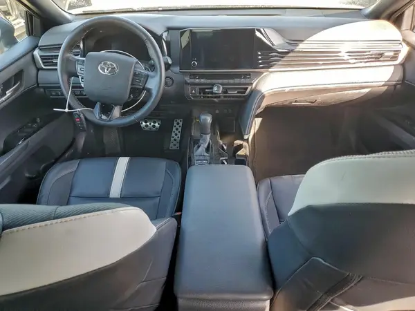 4T1DAACK2SU518524 2025 TOYOTA CAMRY - Image 8
