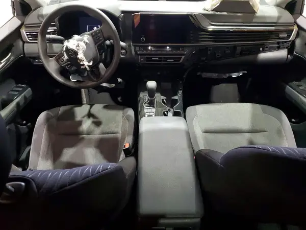4T1DAACK2SU528115 2025 TOYOTA CAMRY - Image 8