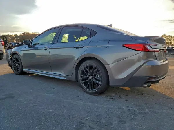 4T1DAACK2SU540202 2025 TOYOTA CAMRY - Image 2