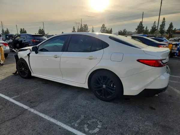 4T1DAACK2SU541723 2025 TOYOTA CAMRY - Image 2