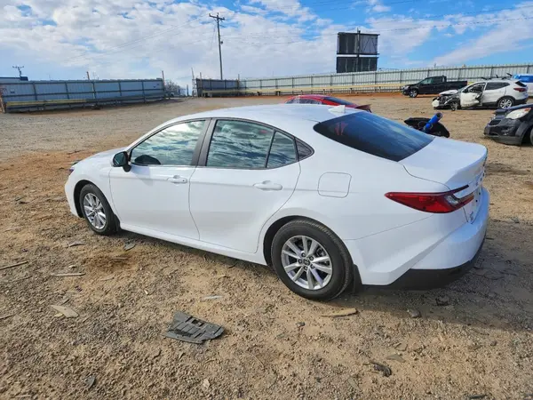 4T1DAACK2SU545299 2025 TOYOTA CAMRY - Image 2