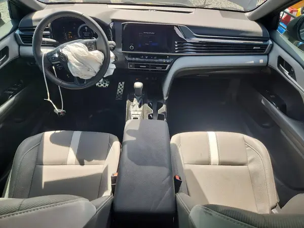 4T1DAACK2SU545545 2025 TOYOTA CAMRY - Image 8