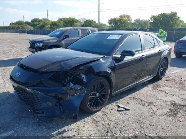 4T1DAACK2SU545657 2025 TOYOTA CAMRY - Image 2