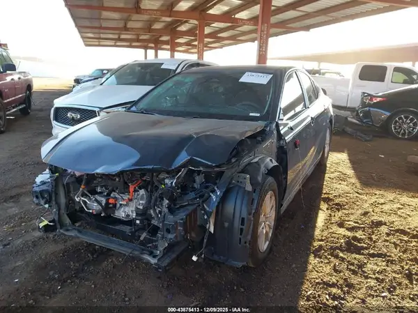 4T1DAACK2SU549241 2025 TOYOTA CAMRY - Image 2