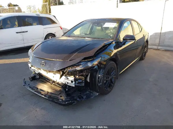 4T1DAACK2SU550339 2025 TOYOTA CAMRY - Image 2