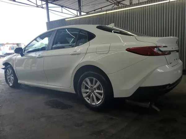 4T1DAACK2SU551863 2025 TOYOTA CAMRY - Image 2