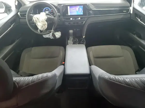 4T1DAACK2SU551863 2025 TOYOTA CAMRY - Image 8