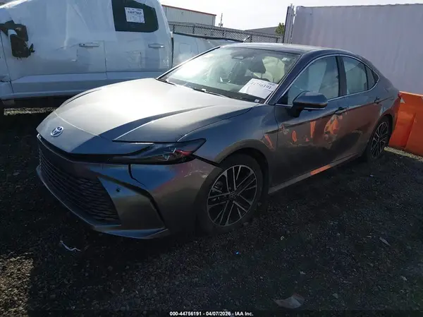 4T1DAACK2SU556111 2025 TOYOTA CAMRY - Image 2