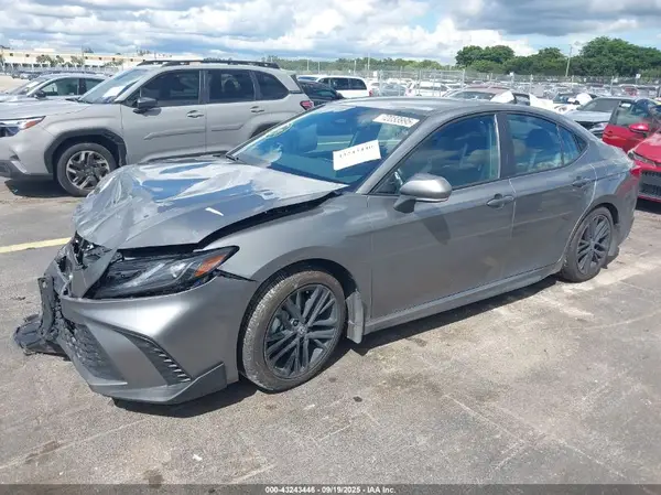 4T1DAACK2SU562913 2025 TOYOTA CAMRY - Image 2
