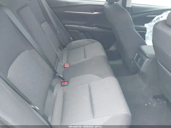 4T1DAACK2SU563608 2025 TOYOTA CAMRY - Image 8