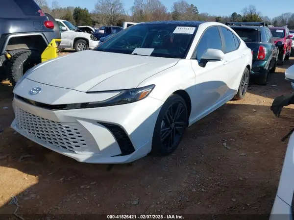 4T1DAACK2SU570476 2025 TOYOTA CAMRY - Image 2
