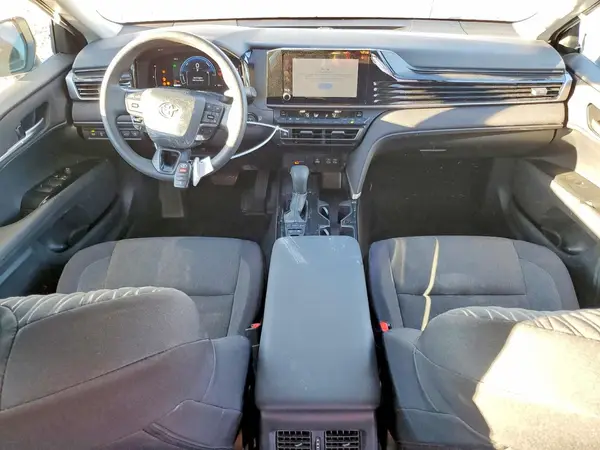 4T1DAACK2SU579517 2025 TOYOTA CAMRY - Image 8