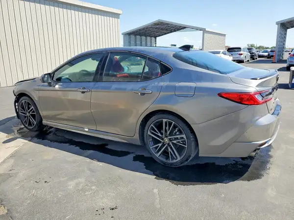 4T1DAACK2SU586984 2025 TOYOTA CAMRY - Image 2