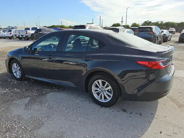 4T1DAACK2SU602018 2025 TOYOTA CAMRY - Image 2
