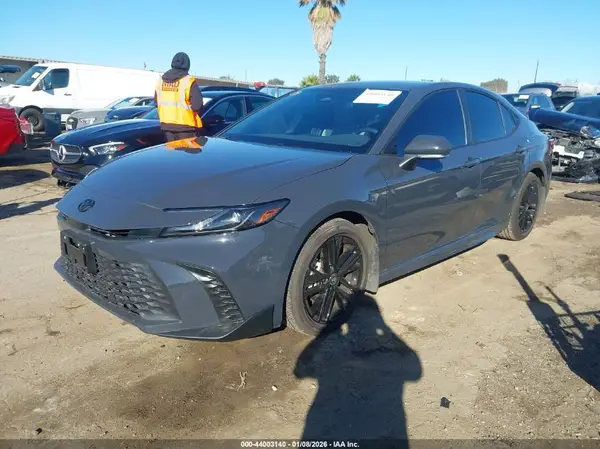 4T1DAACK2SU614847 2025 TOYOTA CAMRY - Image 2