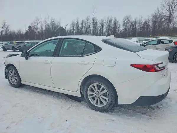 4T1DAACK2SU617067 2025 TOYOTA CAMRY - Image 2