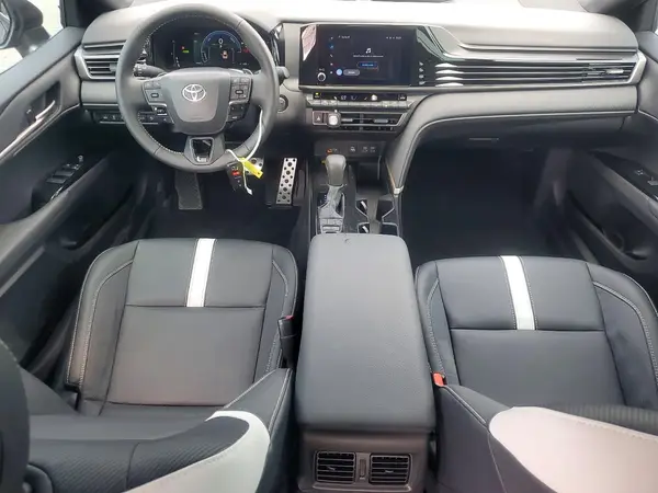 4T1DAACK2SU642566 2025 TOYOTA CAMRY - Image 8