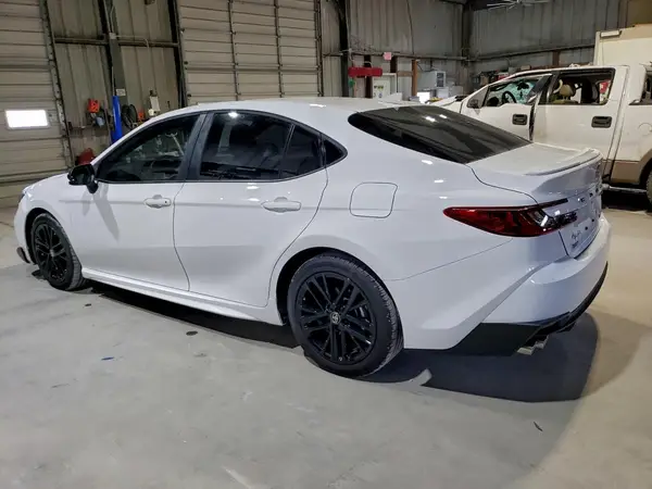 4T1DAACK2SU646262 2025 TOYOTA CAMRY - Image 2
