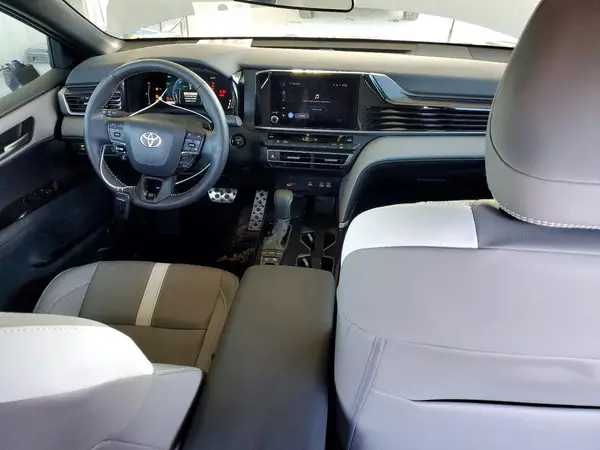 4T1DAACK2SU649453 2025 TOYOTA CAMRY - Image 8