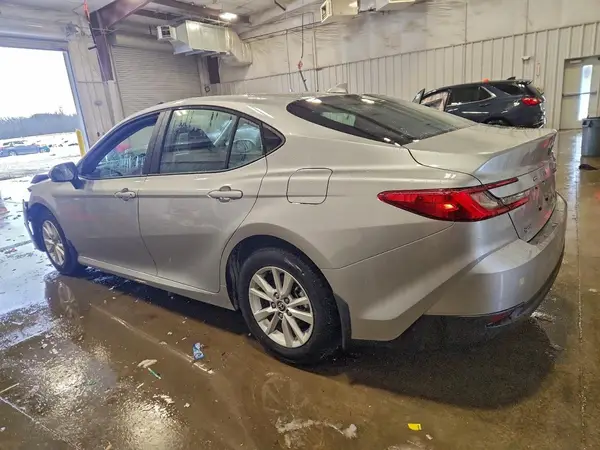 4T1DAACK2TU671647 2026 TOYOTA CAMRY - Image 2