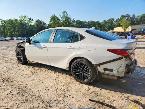 4T1DAACK3SU002186 2025 TOYOTA CAMRY - Image 2
