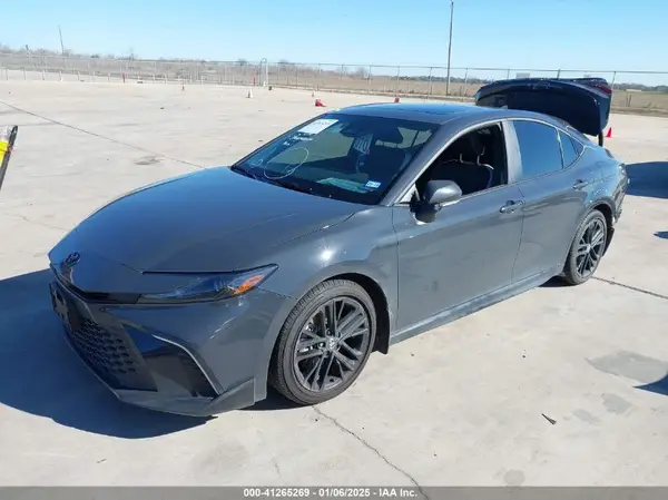 4T1DAACK3SU004309 2025 TOYOTA CAMRY - Image 2