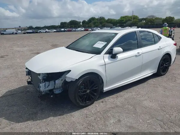 4T1DAACK3SU005475 2025 TOYOTA CAMRY - Image 2