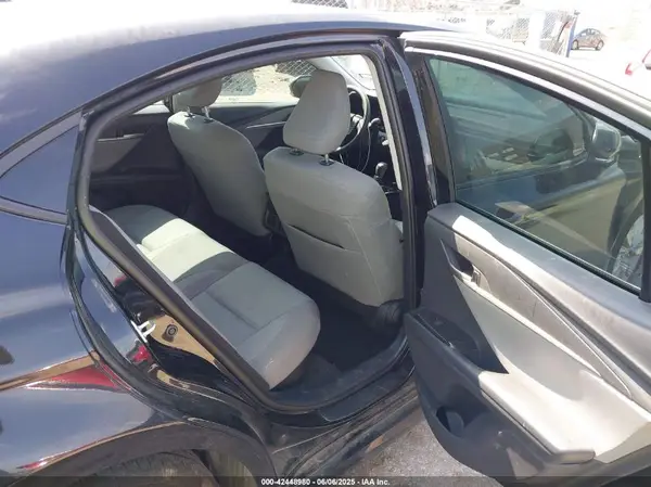 4T1DAACK3SU013818 2025 TOYOTA CAMRY - Image 8