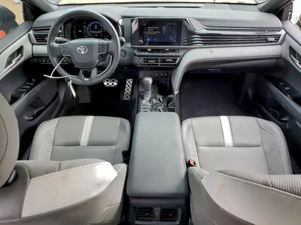 4T1DAACK3SU020851 2025 TOYOTA CAMRY - Image 8