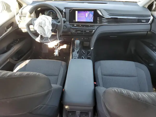 4T1DAACK3SU036743 2025 TOYOTA CAMRY - Image 8