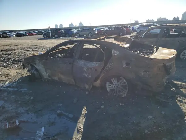 4T1DAACK3SU037598 2025 TOYOTA CAMRY - Image 2