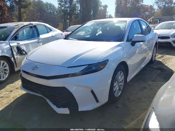 4T1DAACK3SU042056 2025 TOYOTA CAMRY - Image 2
