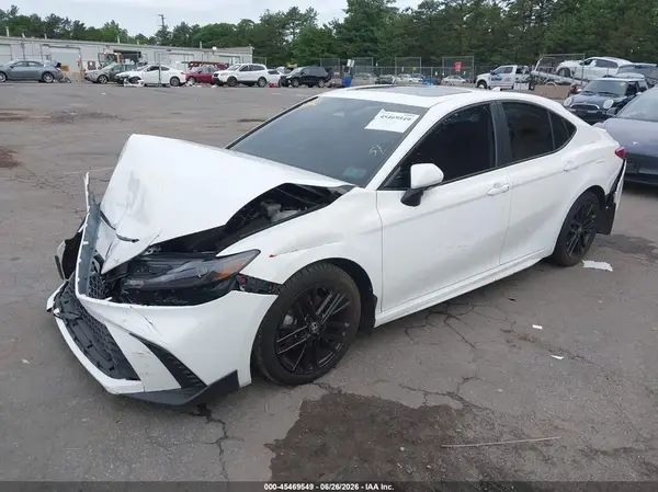4T1DAACK3SU044244 2025 TOYOTA CAMRY - Image 2