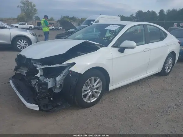 4T1DAACK3SU045989 2025 TOYOTA CAMRY - Image 2