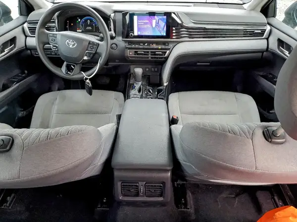 4T1DAACK3SU056667 2025 TOYOTA CAMRY - Image 8