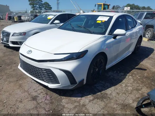 4T1DAACK3SU057821 2025 TOYOTA CAMRY - Image 2