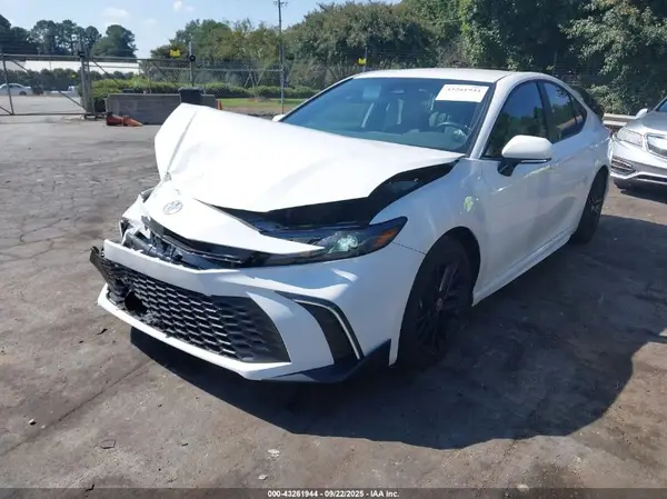 4T1DAACK3SU057995 2025 TOYOTA CAMRY - Image 2